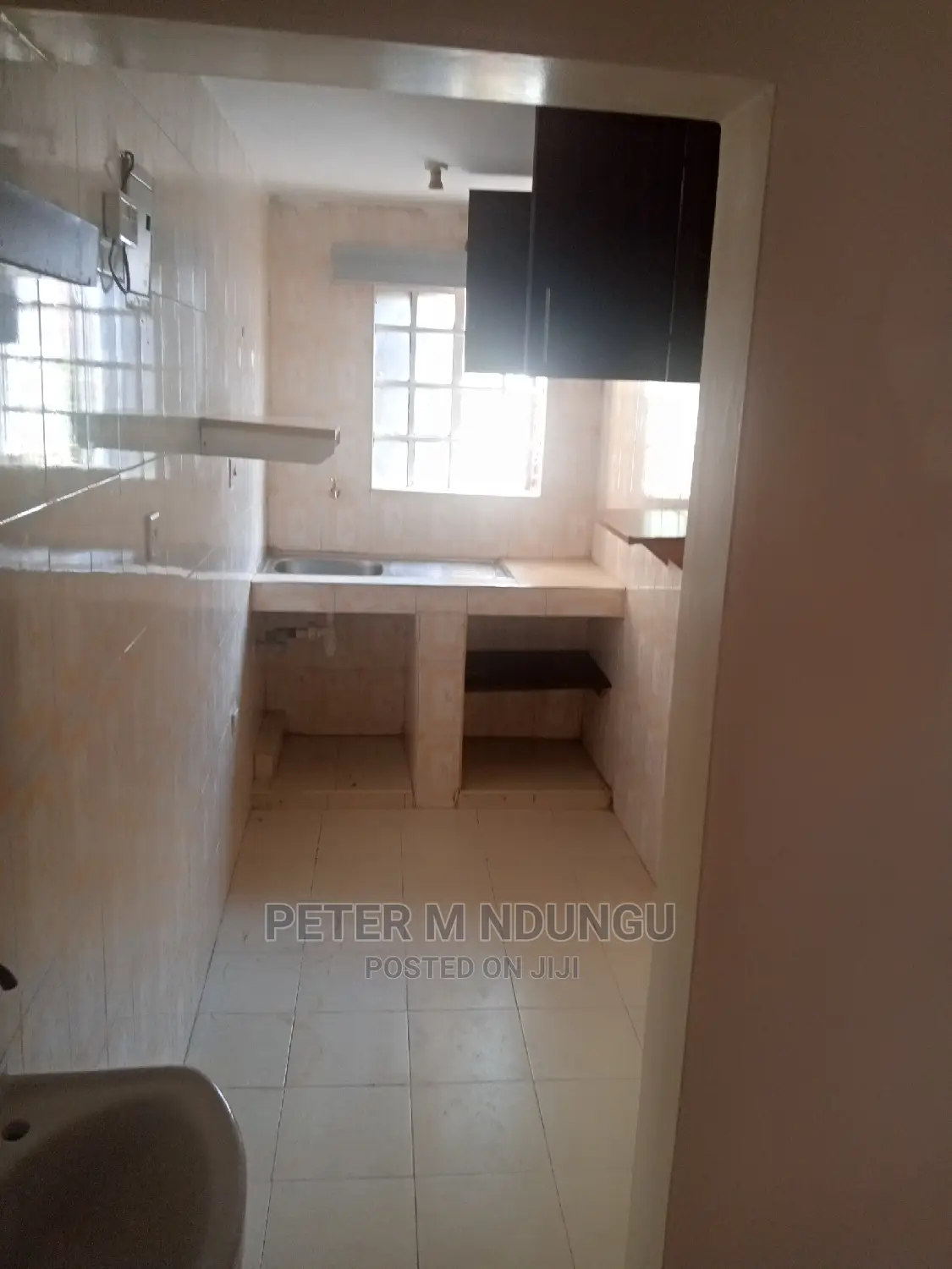 Modern 1-Bedroom Apartment Available - Convenient Location in Nairobi Central