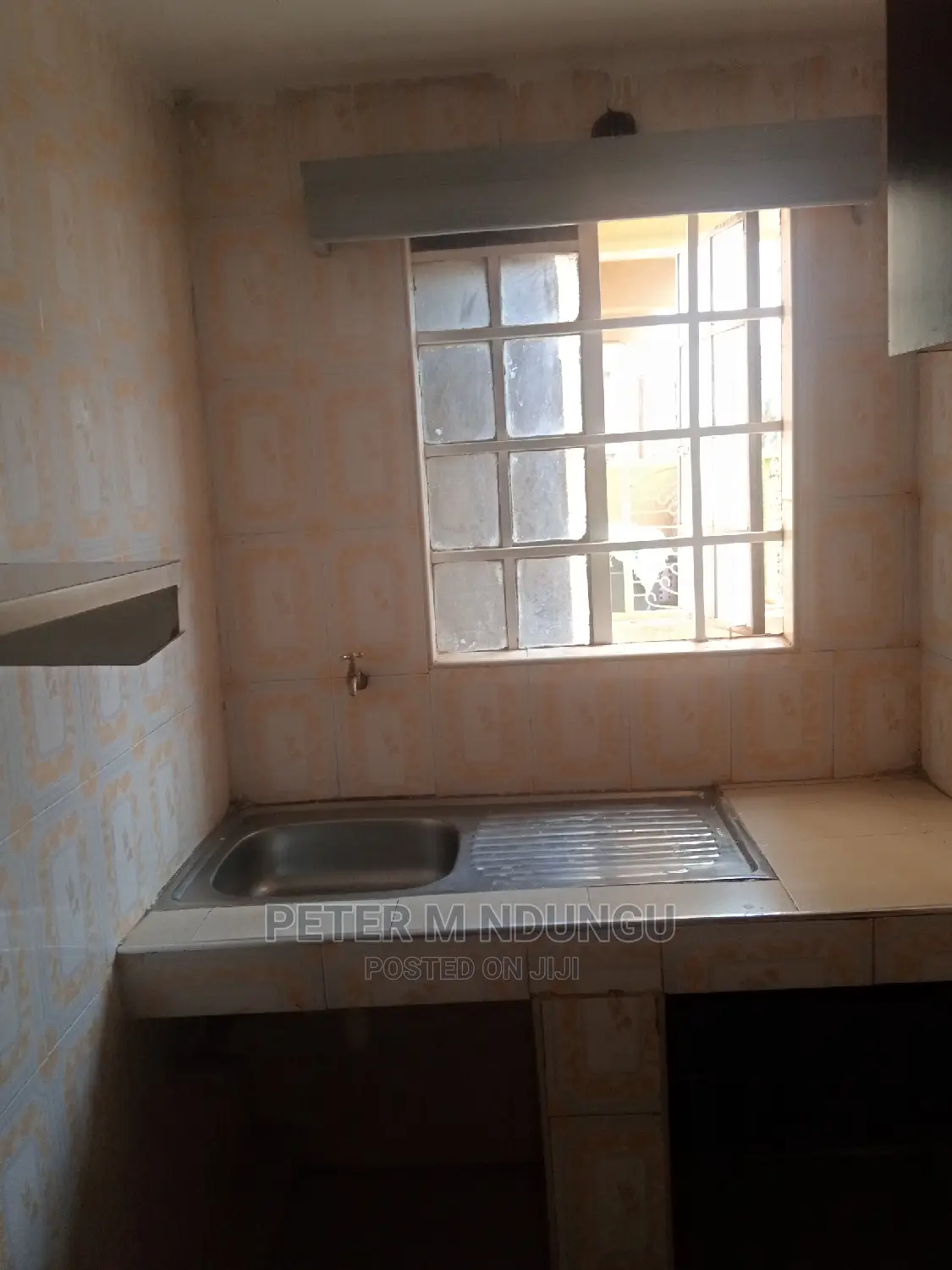 Modern 1-Bedroom Apartment Available - Convenient Location in Nairobi Central
