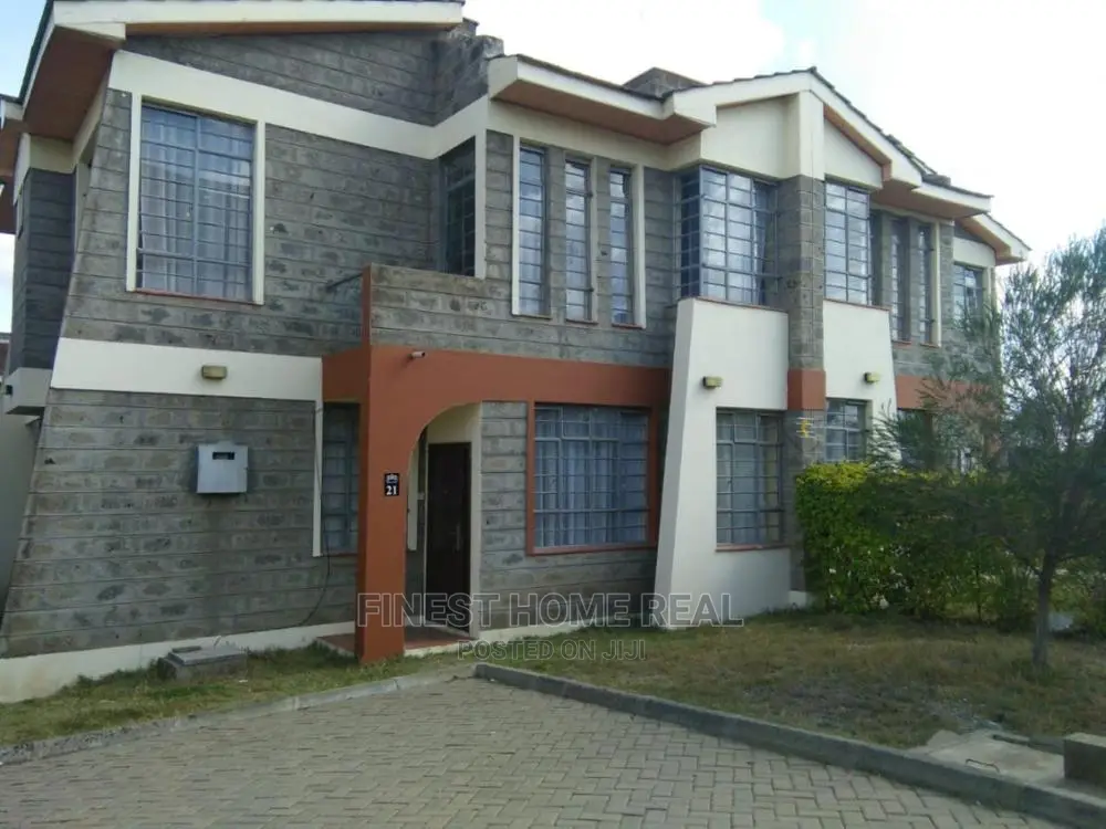 Maisonette for Sale in DayStar, Pine City - 3 Bedrooms Await! in DayStar Area