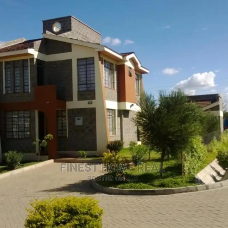 Maisonette for Sale in DayStar, Pine City - 3 Bedrooms Await! in DayStar Area