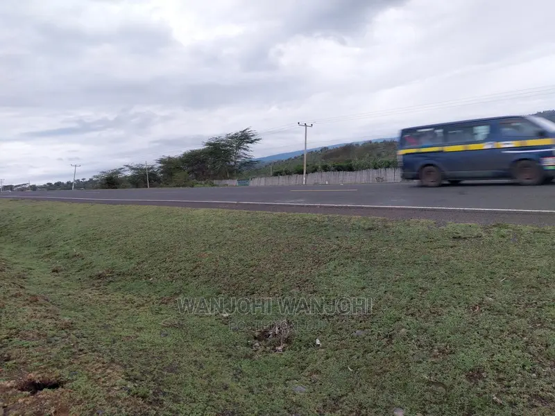 Premium Land Plots Along Nyeri-Nyahururu Highway in Gatarakwa
