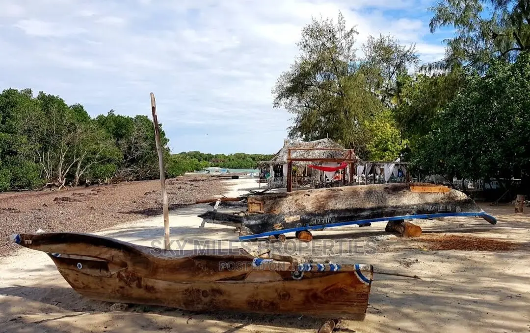 Sandy Beach Land in Mtwapa Coba-Cabbana - For Sale in Mtwapa