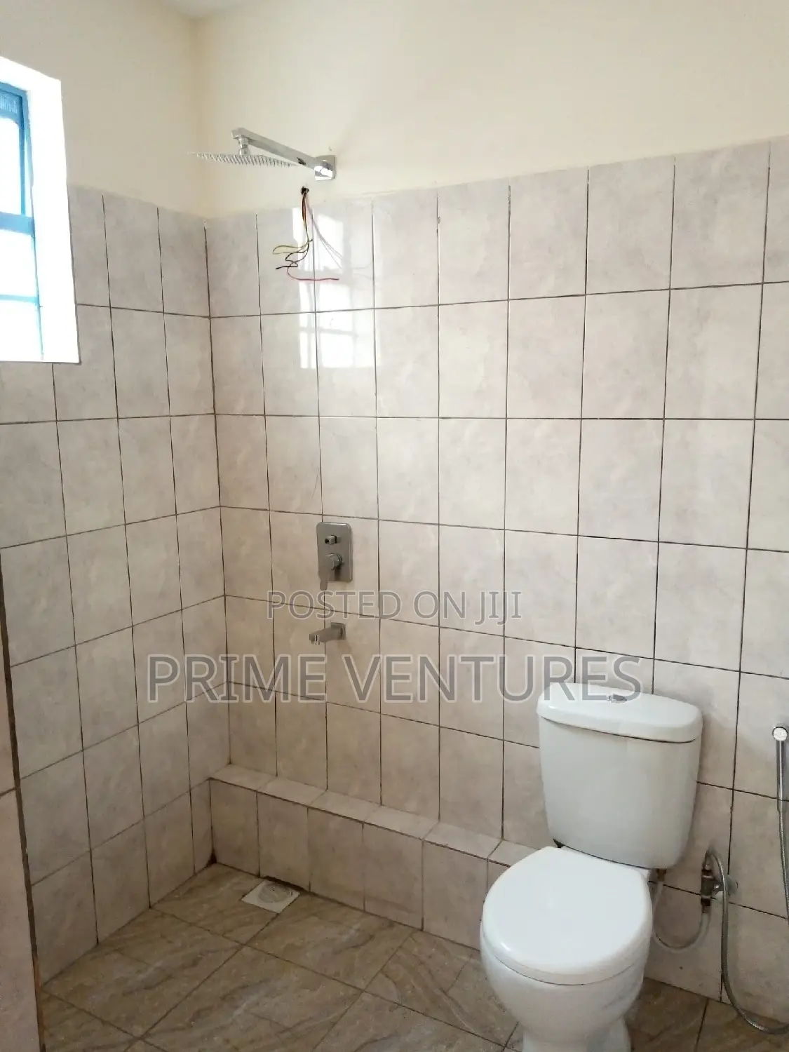 Maisonette for Rent in Donholm: 3 Bedrooms, 1 Bathroom in Donholm