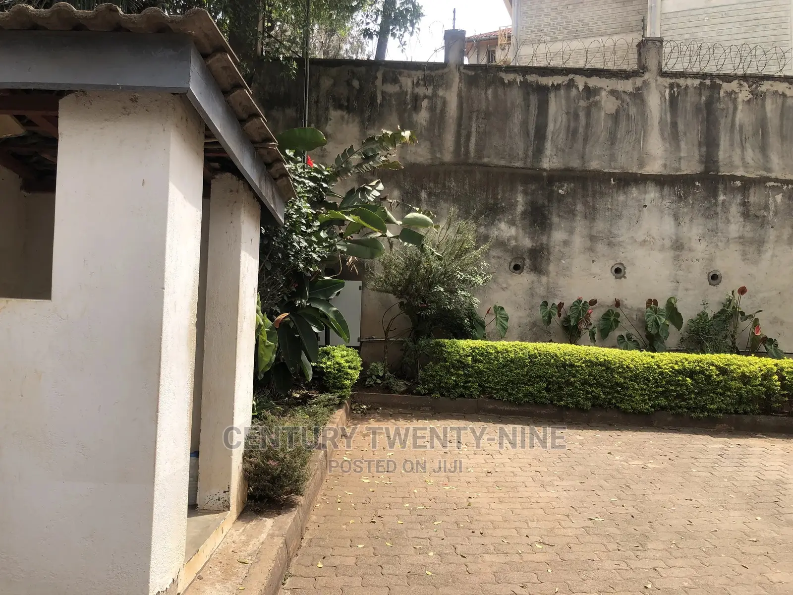 5bdrm Mansion in Chirag Residence, Parklands/Highridge for sale in Parklands/Highridge