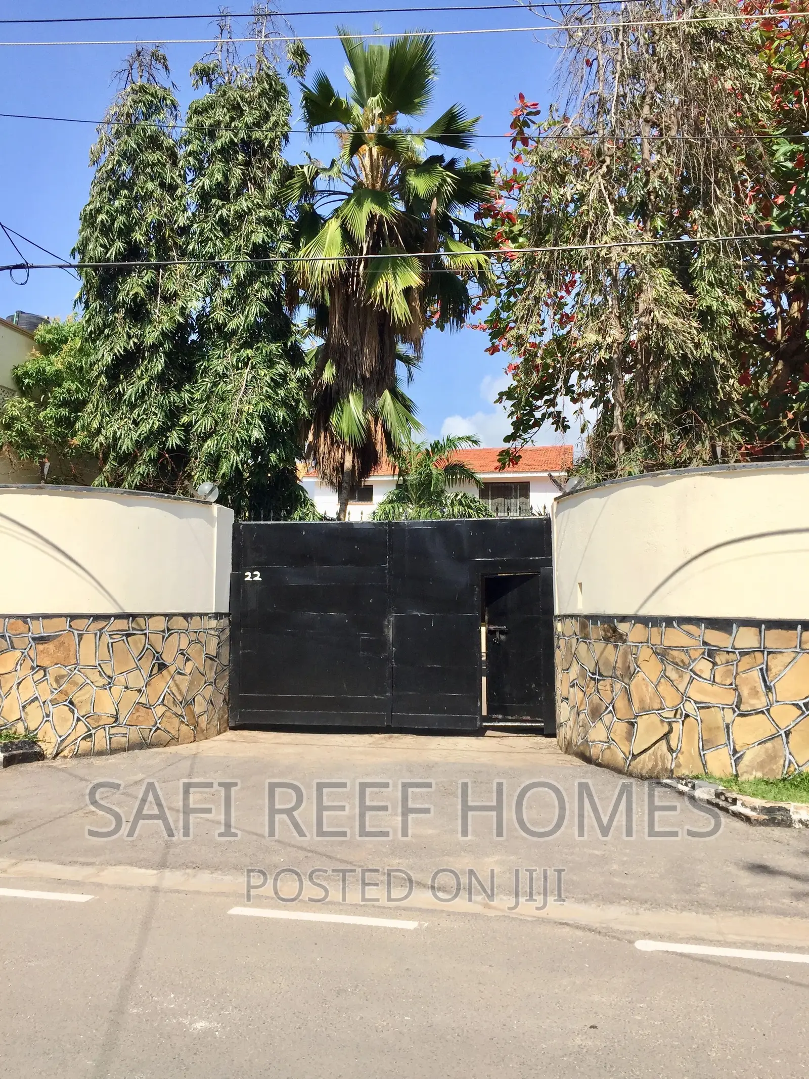 4-Bed Maisonette for Sale - Nyali's Charming Neighborhood in Nyali
