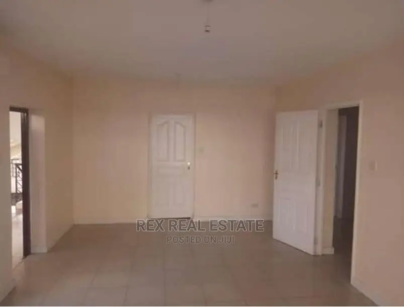 Five Star Gardens 2-Bedroom Apartment in Gateway Mall Area - For Sale in Gateway Mall Area