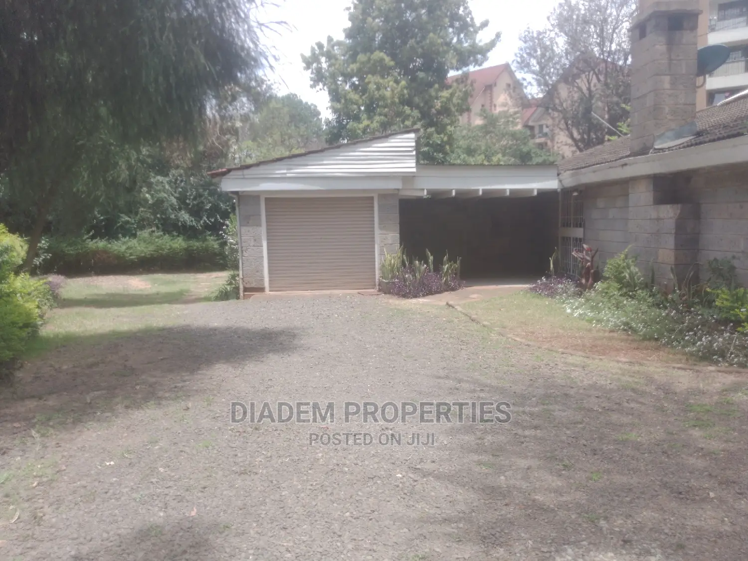 Ideal Commercial Space in Kileleshwa - Bungalow to Let in Kileleshwa