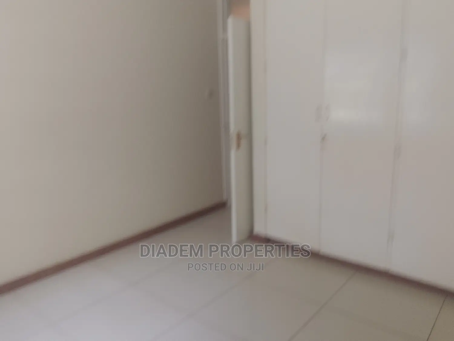 Ideal Commercial Space in Kileleshwa - Bungalow to Let in Kileleshwa