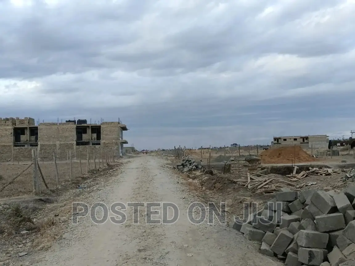 500 Meters Off Koma -kenol Road Plots in Malaa