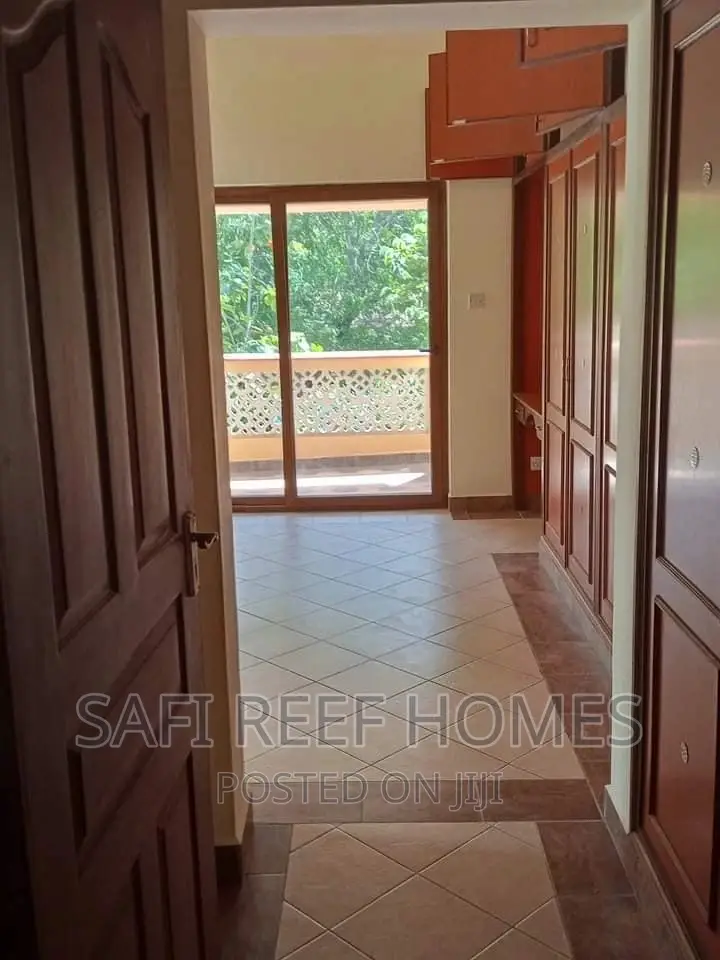 4-Bedroom Villa in Shanzu: Perfect for Large Families in Shanzu