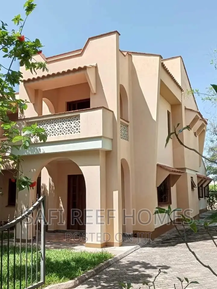 4-Bedroom Villa in Shanzu: Perfect for Large Families in Shanzu