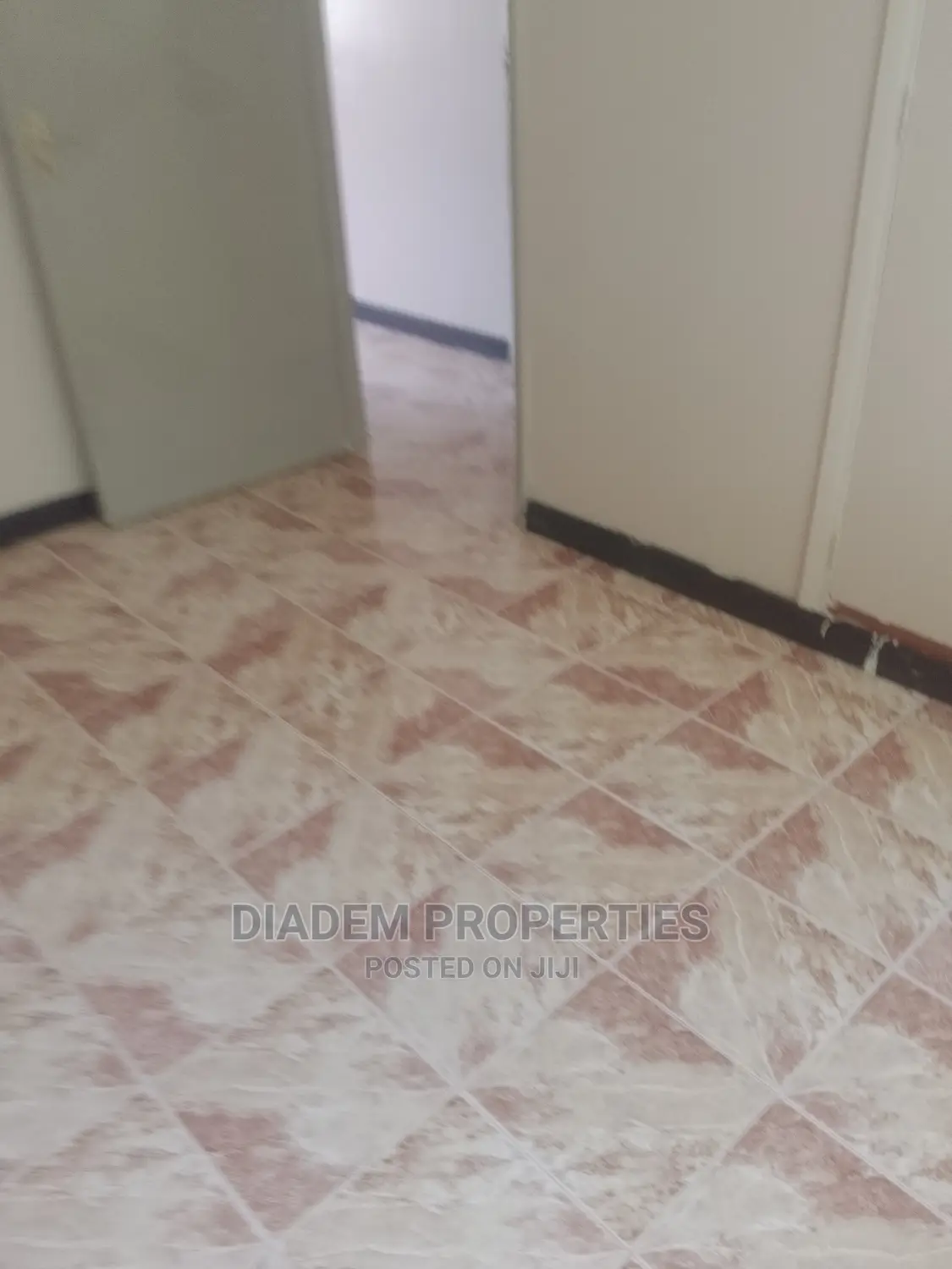 Luxurious 5-Bedroom Maisonette Available to Let - Perfect for Professionals in Kilimani
