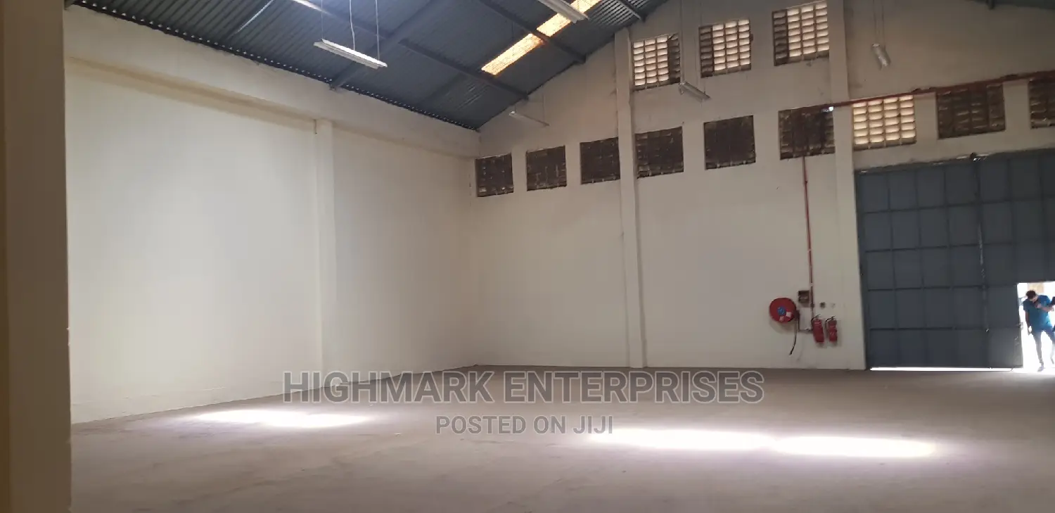 10,000 Sq Ft Godown to Let: Ideal for Industrial Storage in City Cabanas