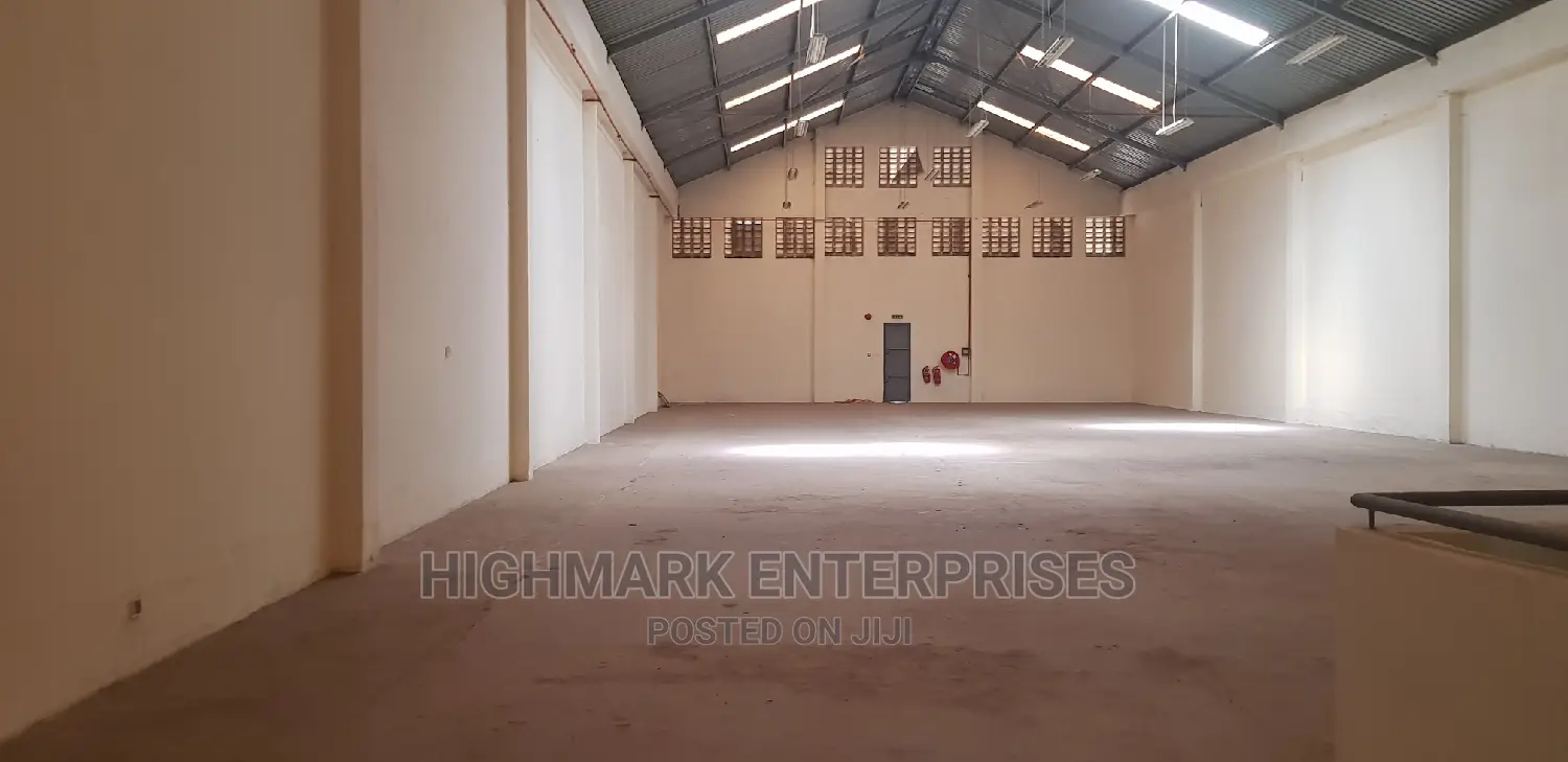 10,000 Sq Ft Godown to Let: Ideal for Industrial Storage in City Cabanas
