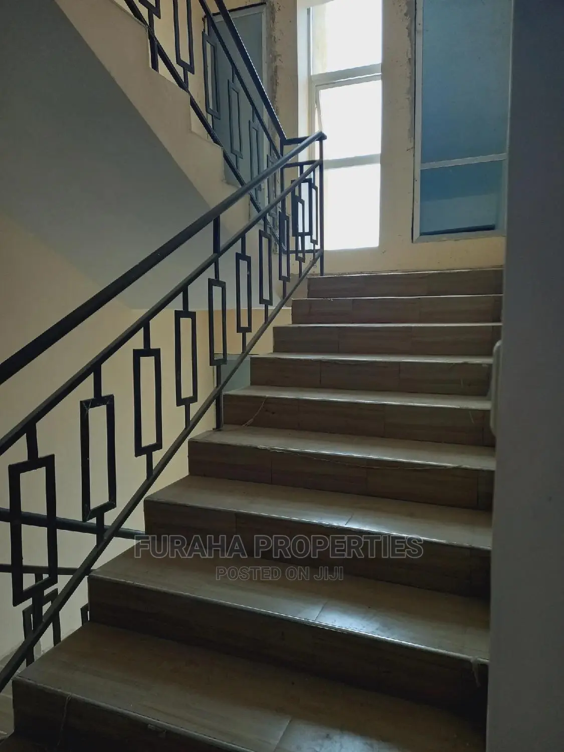 2-Bedroom Apartment in Mombasa's Ganjoni District - For Sale in Mombasa CBD