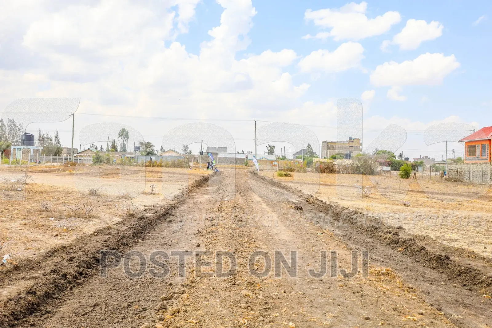 Land Near Tarmac for Sale in Malaa
