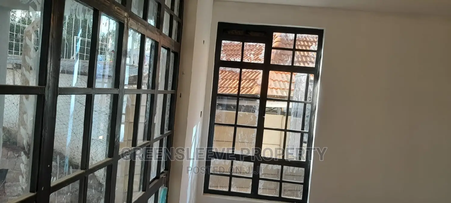 6bdrm Townhouse/Terrace in Karen Hardly Kisembe for sale in Karen
