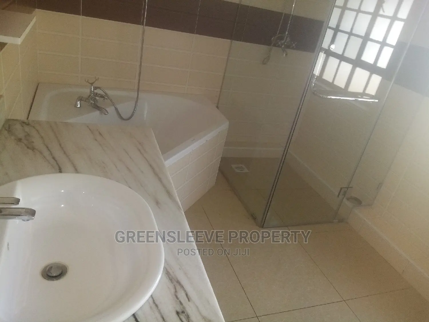 6bdrm Townhouse/Terrace in Karen Hardly Kisembe for sale in Karen