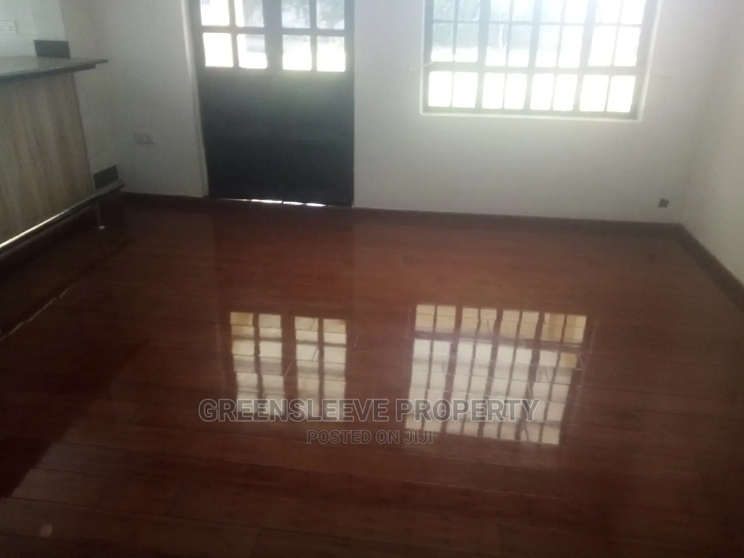 6bdrm Townhouse/Terrace in Kisembe, Hardy for sale in Hardy