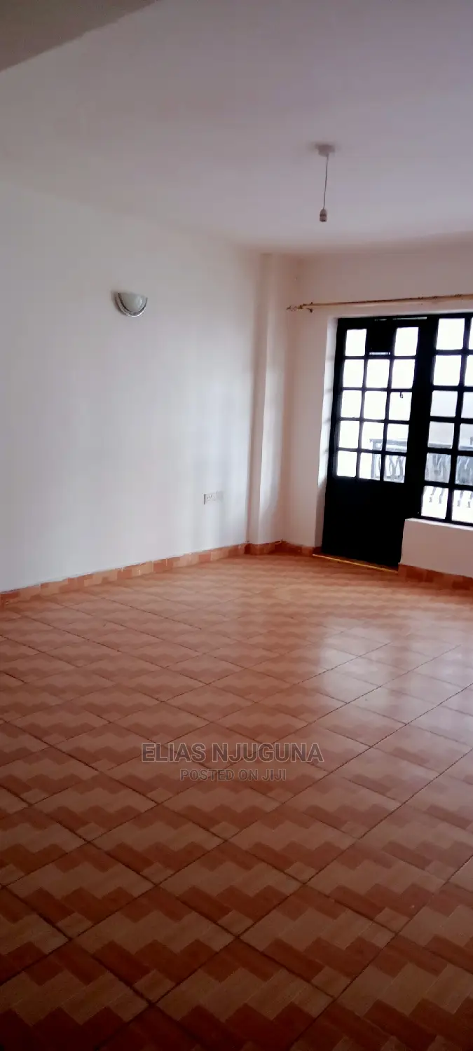 Roysambu Mini Flat in Safari Park: Ideal for Singles or Couples in Roysambu