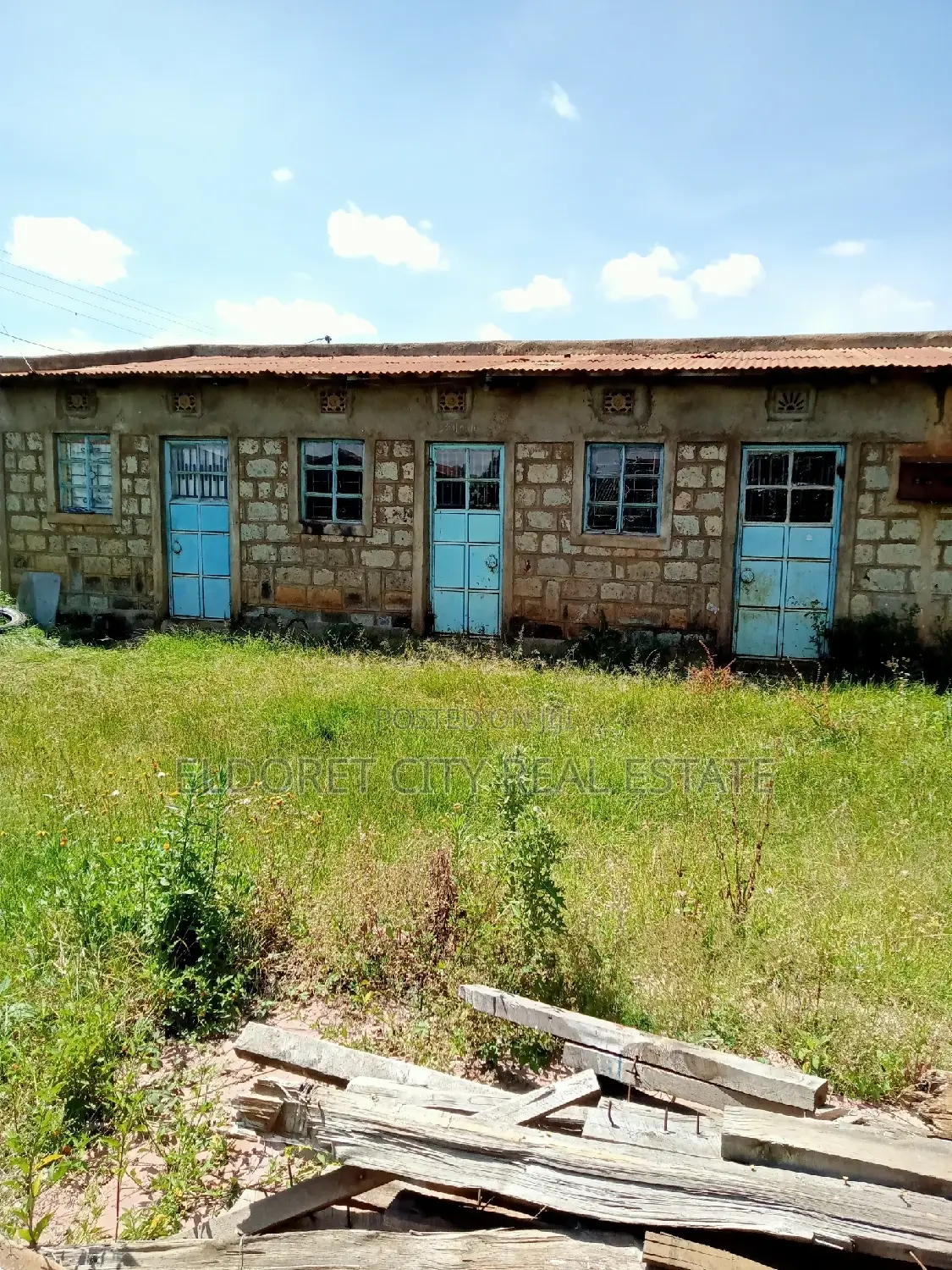 Kiumu Hawaii: 1/4 Plot for Sale in Tropical Wonderland in Eldoret CBD