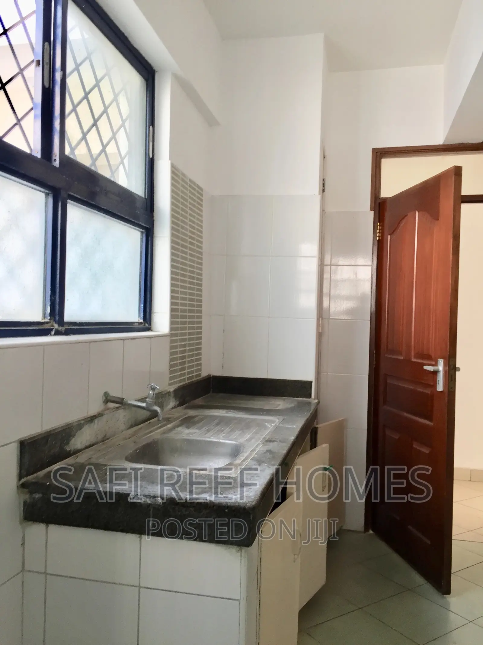 Comfortable 3-Bedroom Apartment in Kizingo for Rent in Kizingo