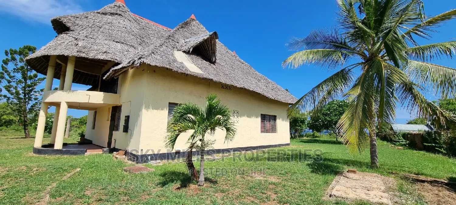 Spacious 3-Bedroom Villa for Sale in Jumba Ruins, Mtwapa in Mtwapa