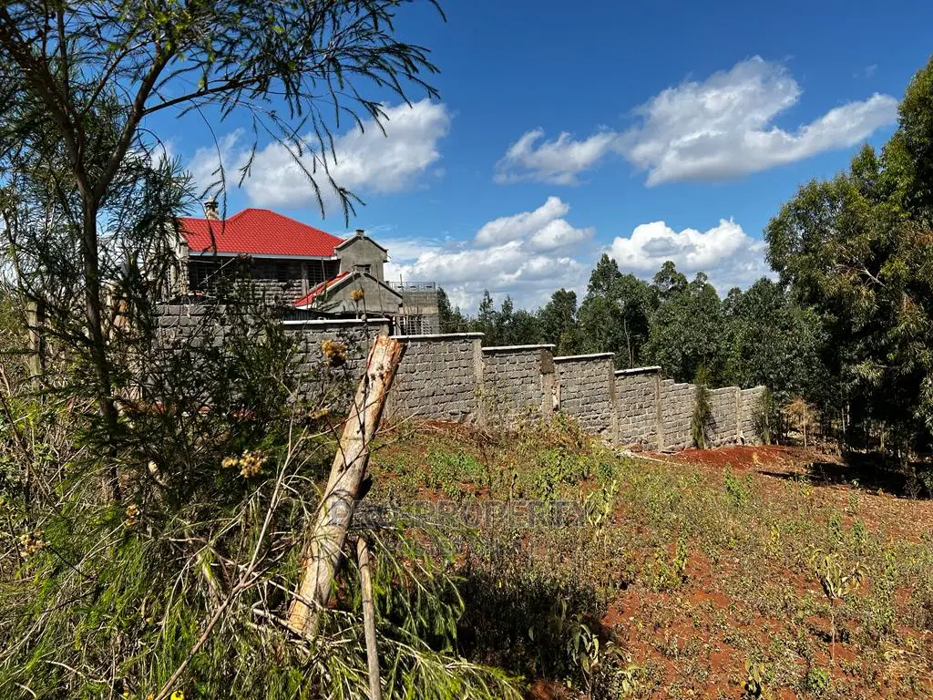 50x100ft Residential Plot in Prime Kikuyukamangu Available for Sale in Karai