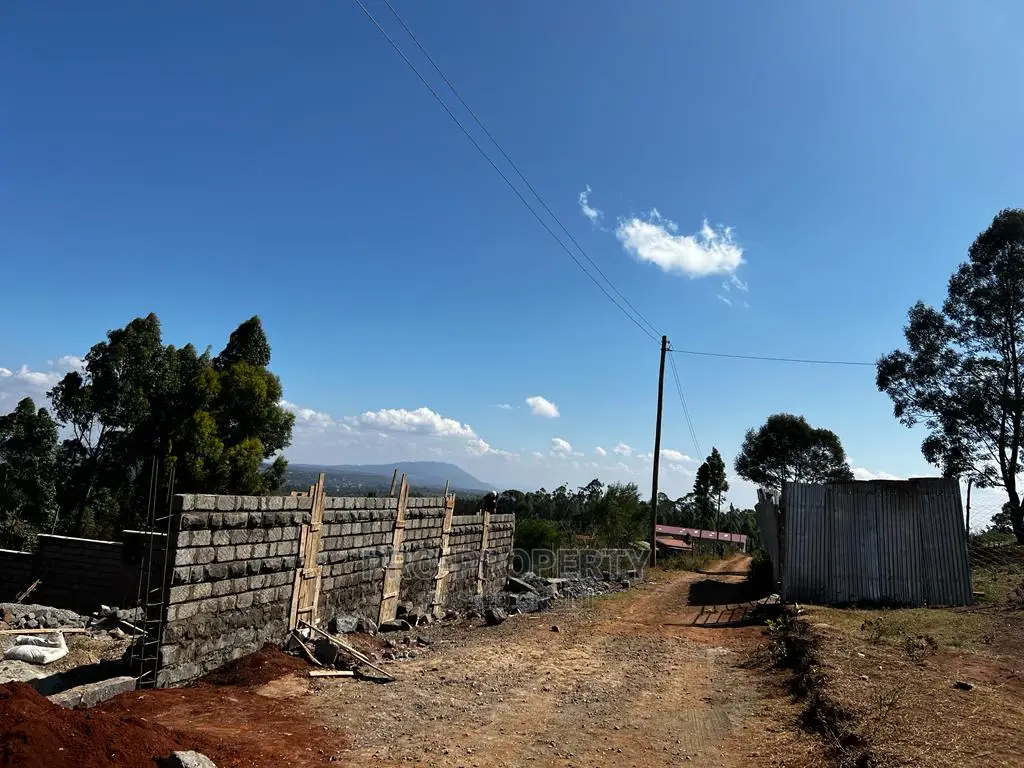 50x100ft Residential Plot in Prime Kikuyukamangu Available for Sale in Karai