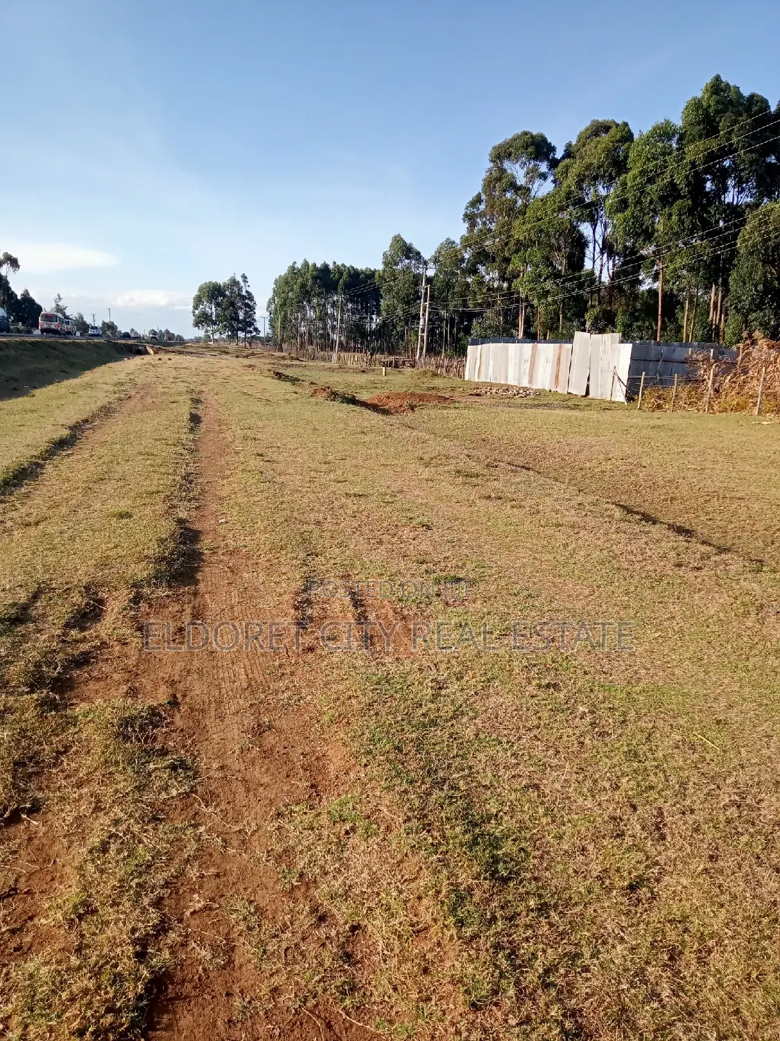 Tarmac Accessible 1/4 Plot: Outspan Property Opportunity in Eldoret CBD