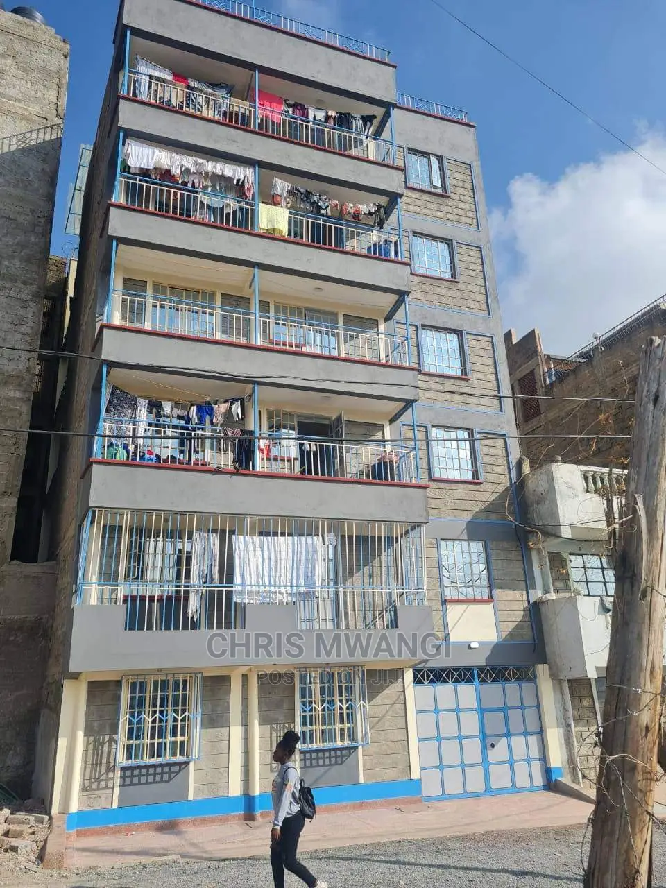 Spacious 2-Bedroom Flat in Donholm, Greenspan for Sale in Greenspan