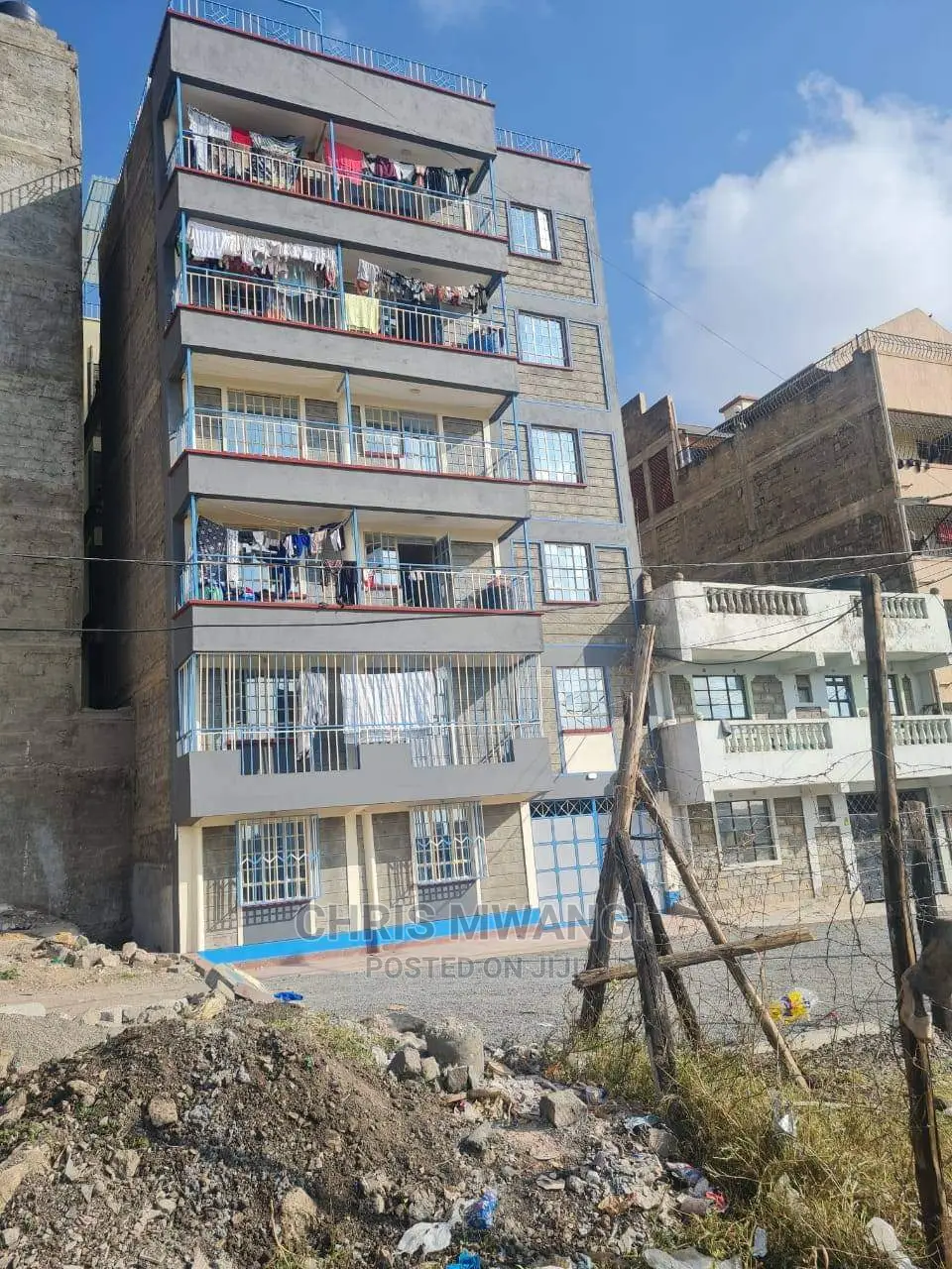 Spacious 2-Bedroom Flat in Donholm, Greenspan for Sale in Greenspan