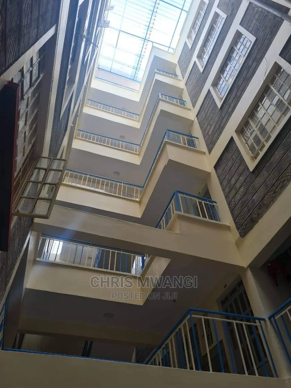 Spacious 2-Bedroom Flat in Donholm, Greenspan for Sale in Greenspan