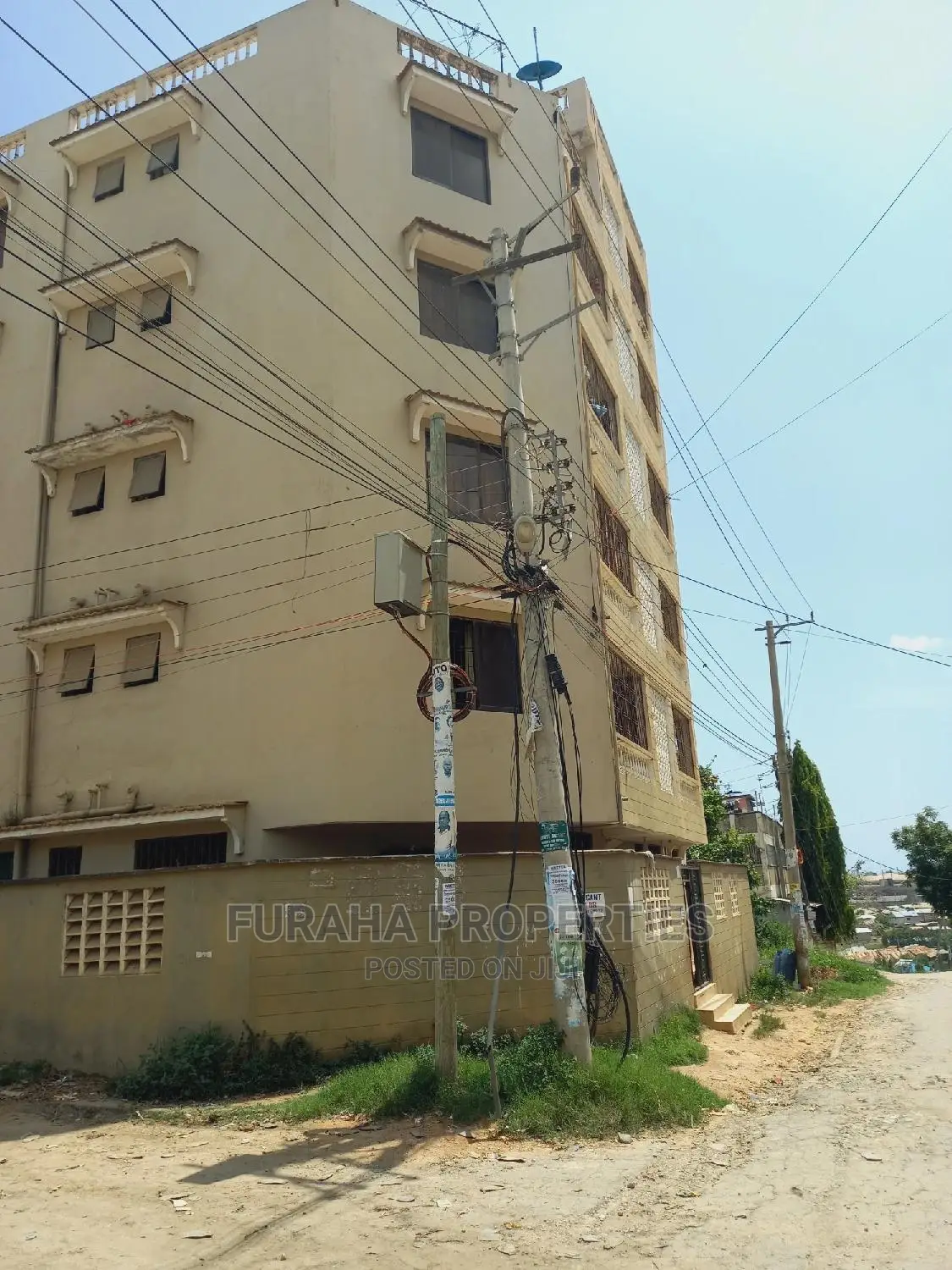 Spacious 1-bedroom Property in Miritini, Changamwe for Sale in Changamwe