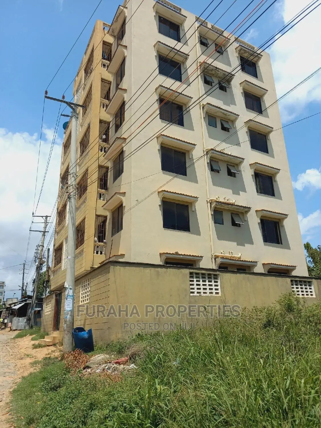 Spacious 1-bedroom Property in Miritini, Changamwe for Sale in Changamwe