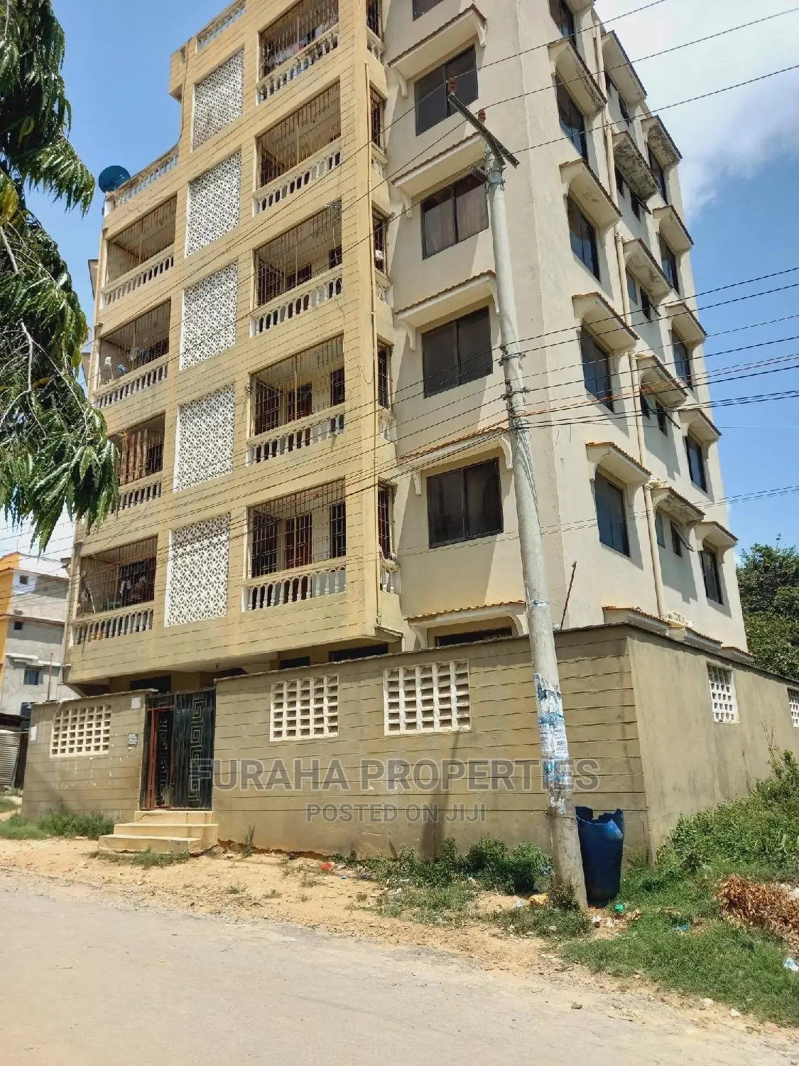 Spacious 1-bedroom Property in Miritini, Changamwe for Sale in Changamwe