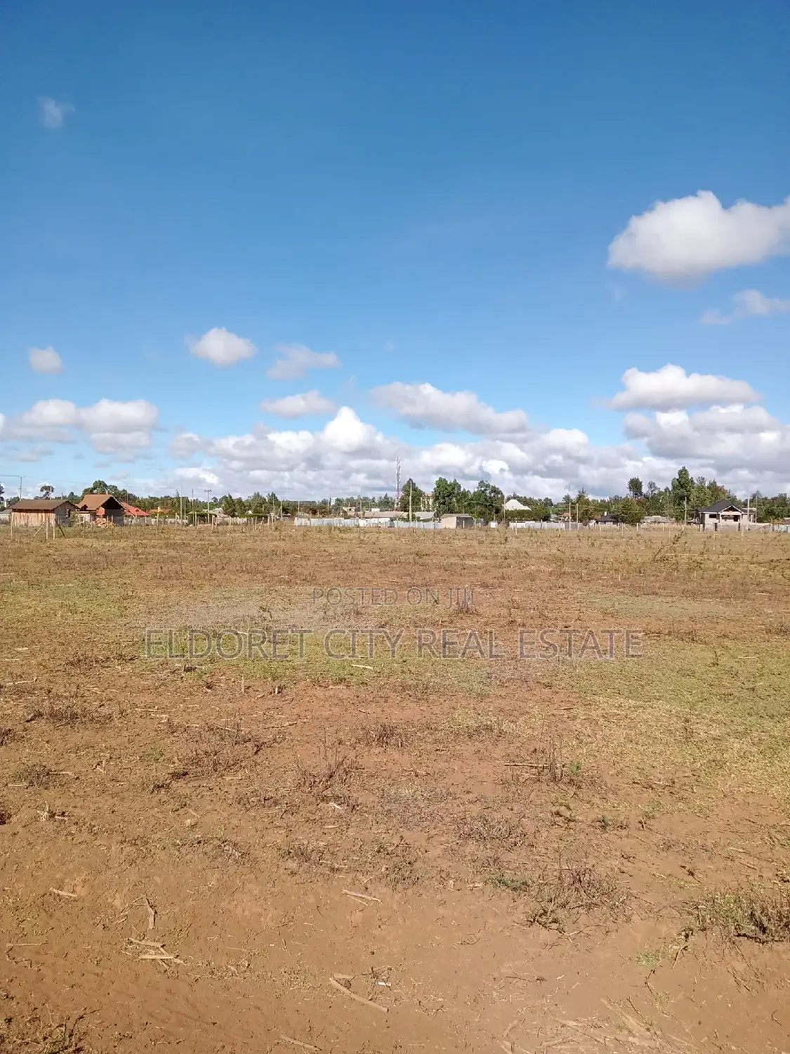 Tarmac-Near 1/4 Plot in Rolyton: Develop Your Dream Home in Eldoret CBD
