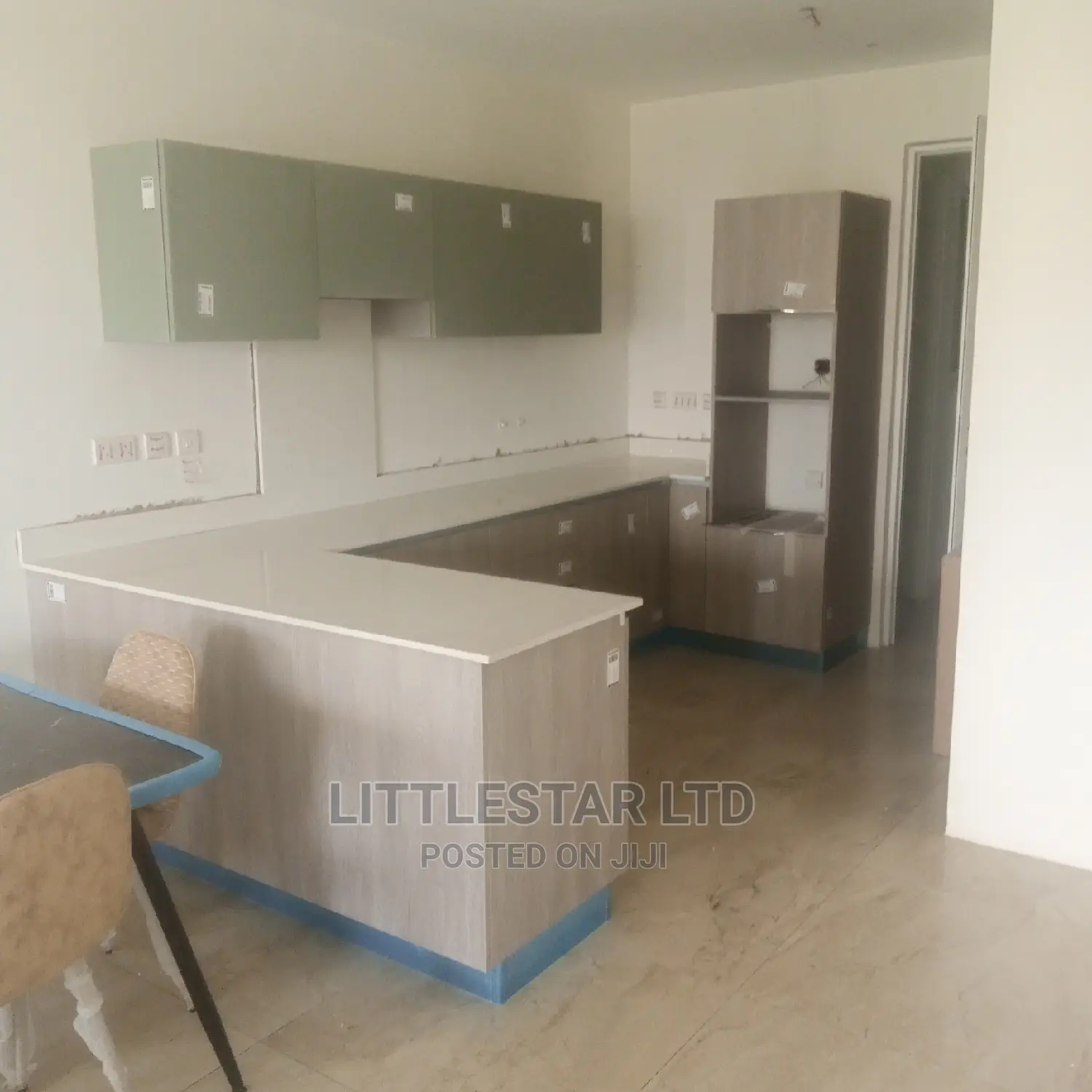 2bdrm Block of Flats in Royal Gardens, Hurlingham for sale in Hurlingham