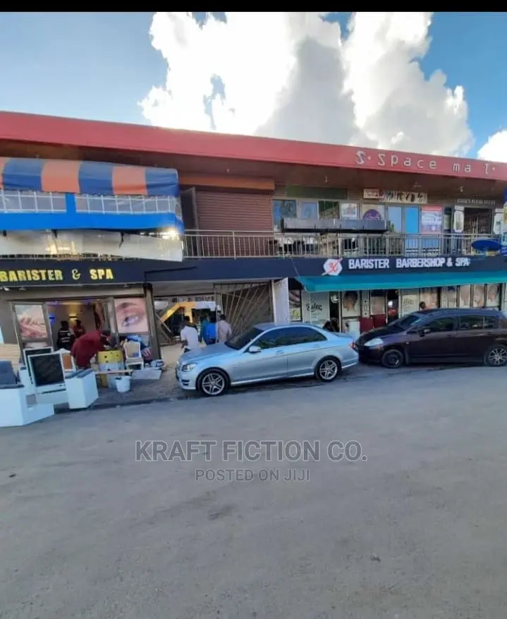 Business Hub in Nairobi for Sale in Donholm