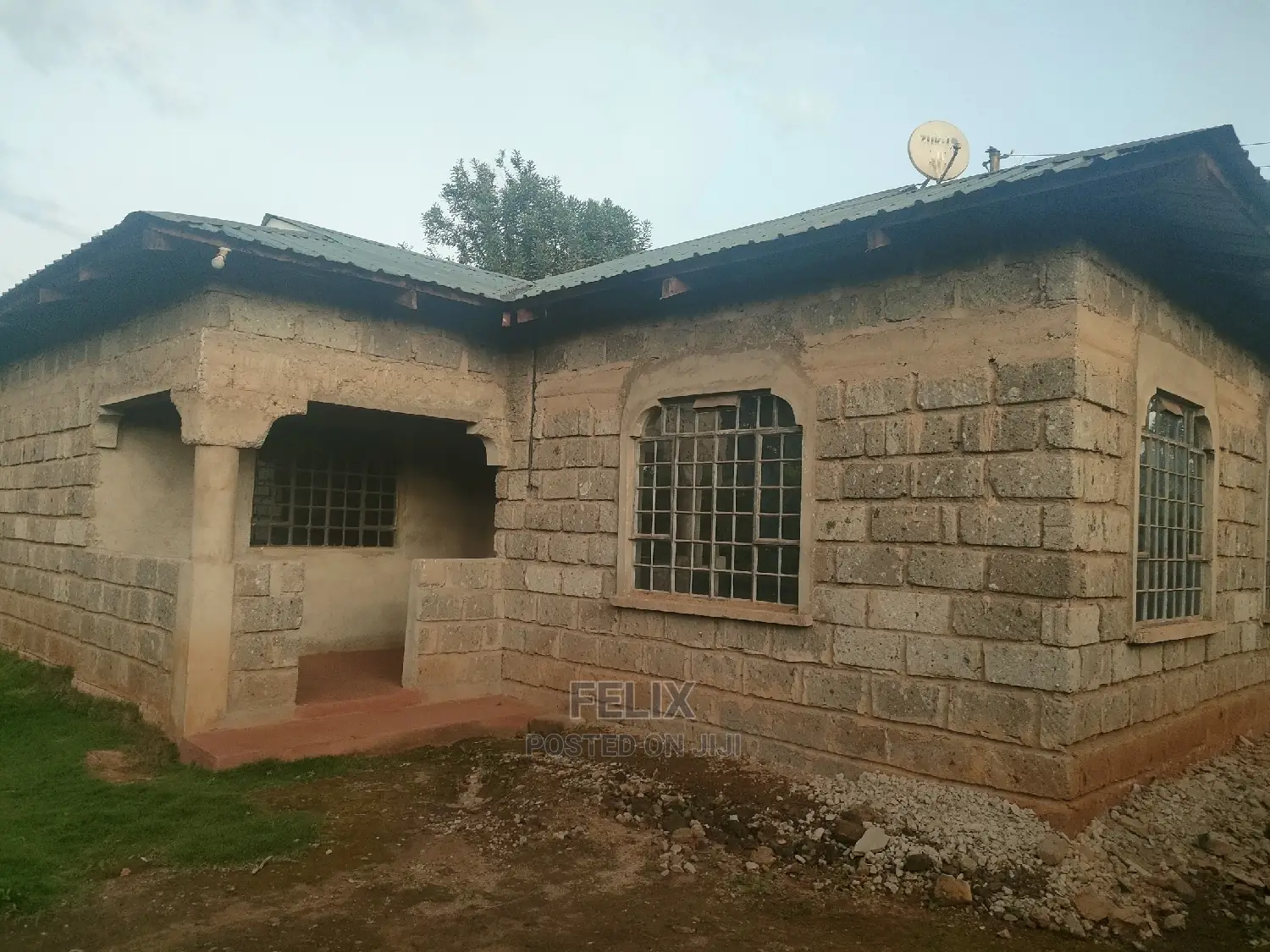 Karatina / Mwanda 3 Bedroomed House in Karatina Town