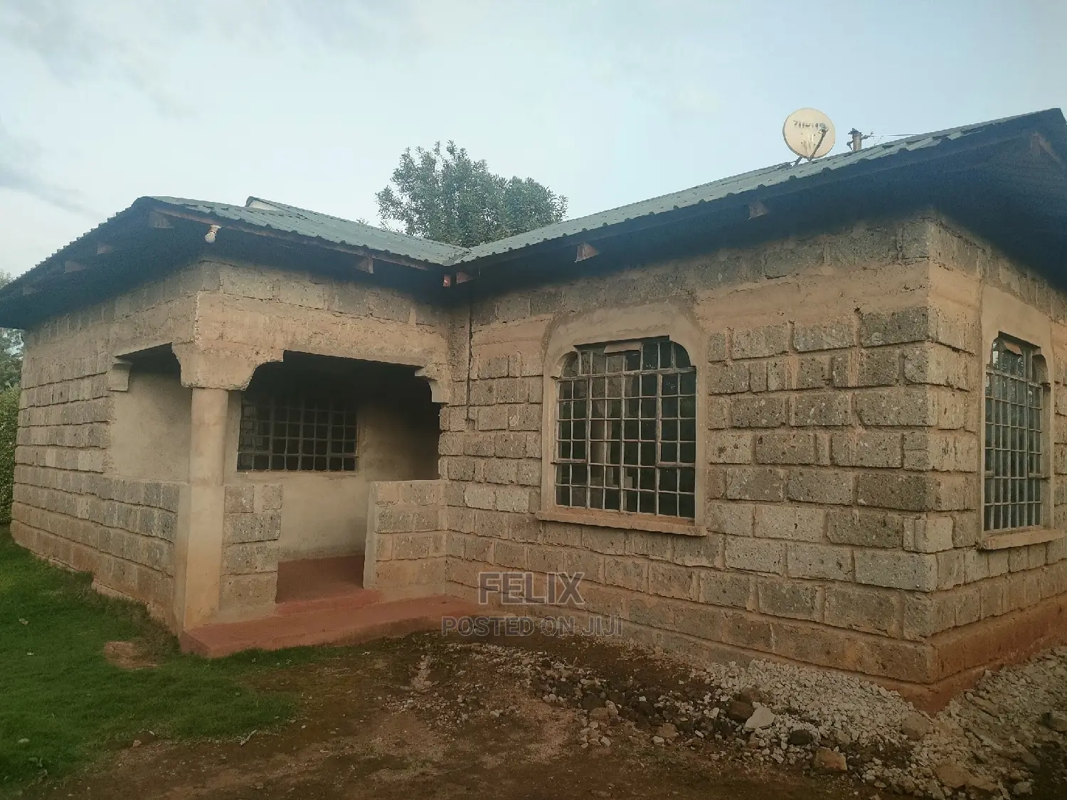 Karatina / Mwanda 3 Bedroomed House in Karatina Town