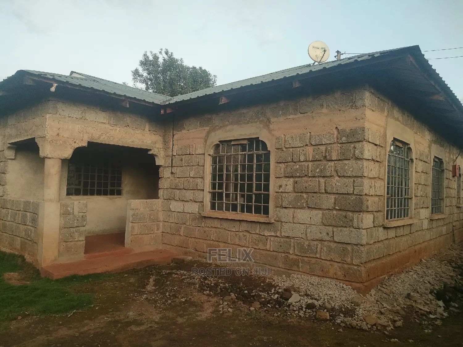 Karatina / Mwanda 3 Bedroomed House in Karatina Town