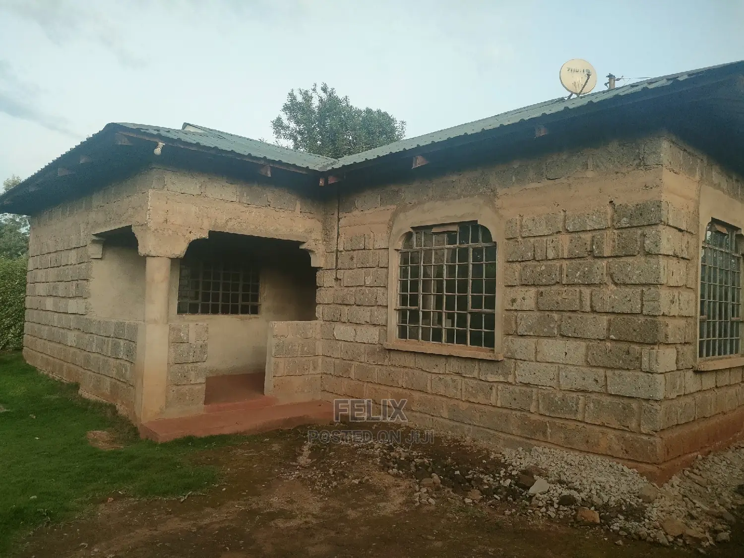 Karatina / Mwanda 3 Bedroomed House in Karatina Town
