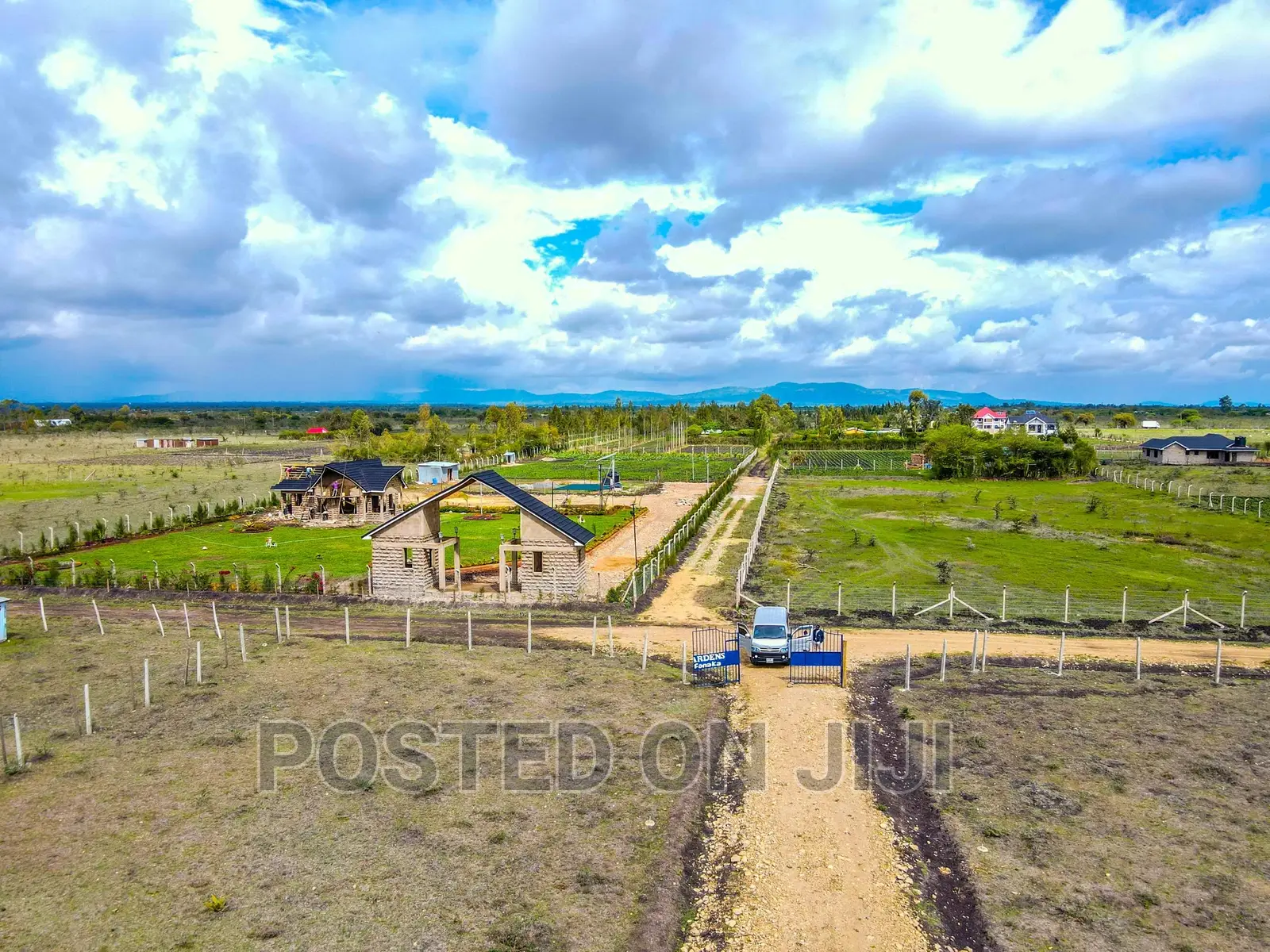 Affordable Prime Plots in Malaa