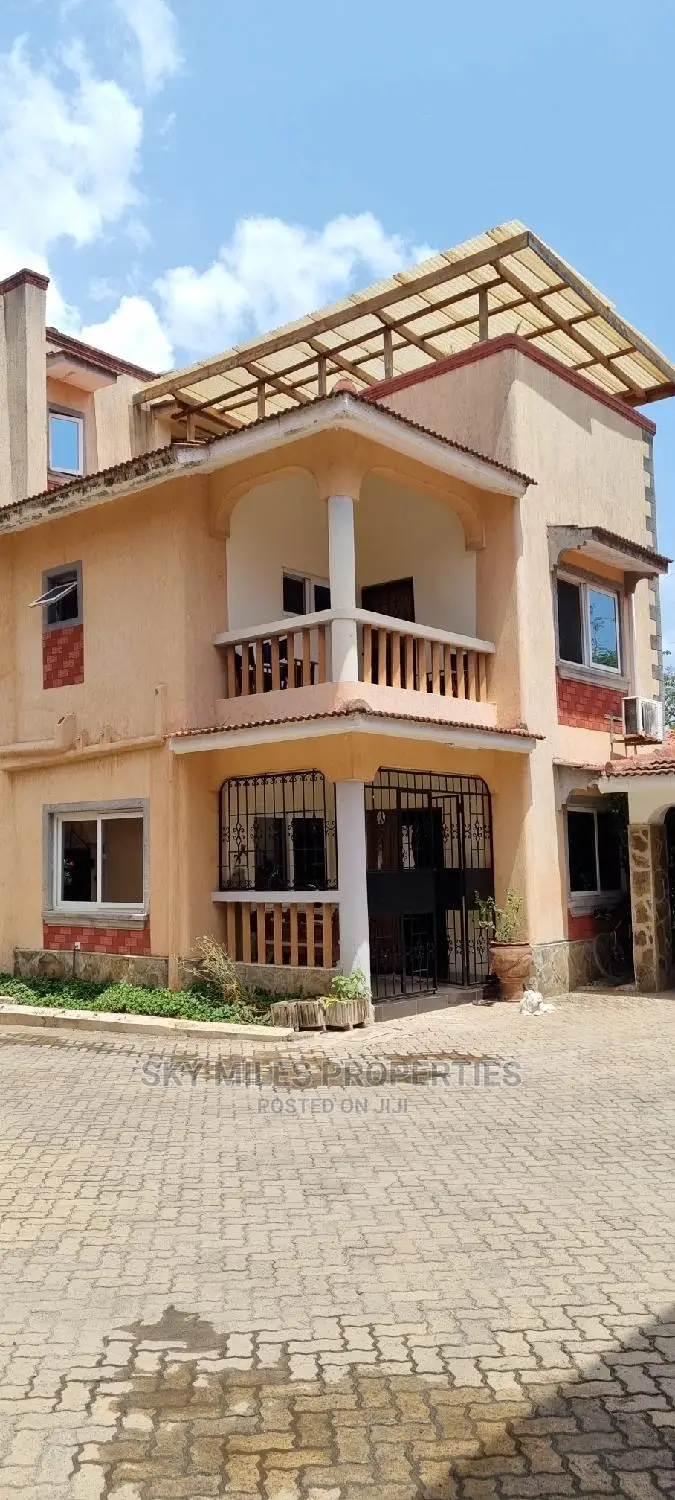 Nyali Police Maisonette: Luxurious 5-Bedroom Home for Sale in Nyali