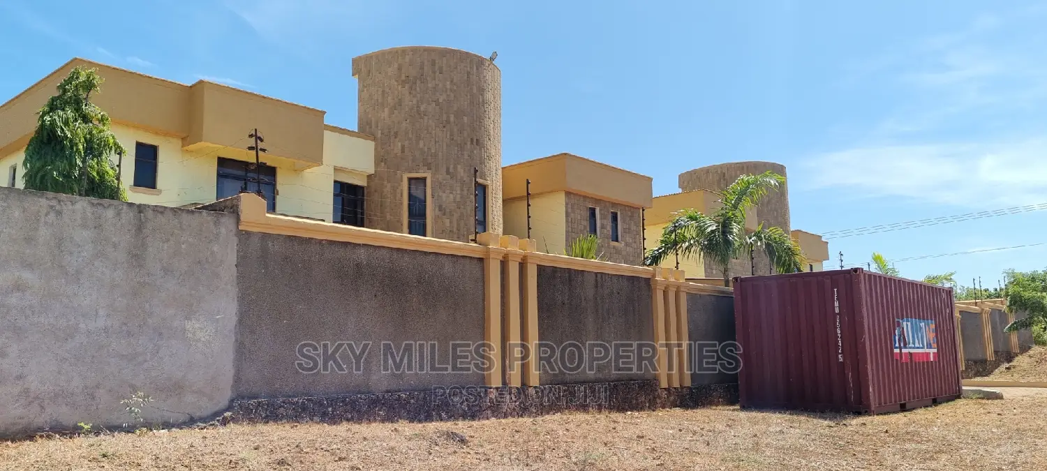 Stunning 4-Bedroom Villa in Mtwapa's Jumba Ruins - Up for Sale in Mtwapa
