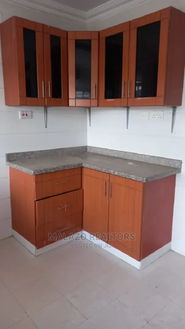 Spacious 3-Bedroom Apartment for Sale in Tevody Heights, Valley Arcade in Valley Arcade
