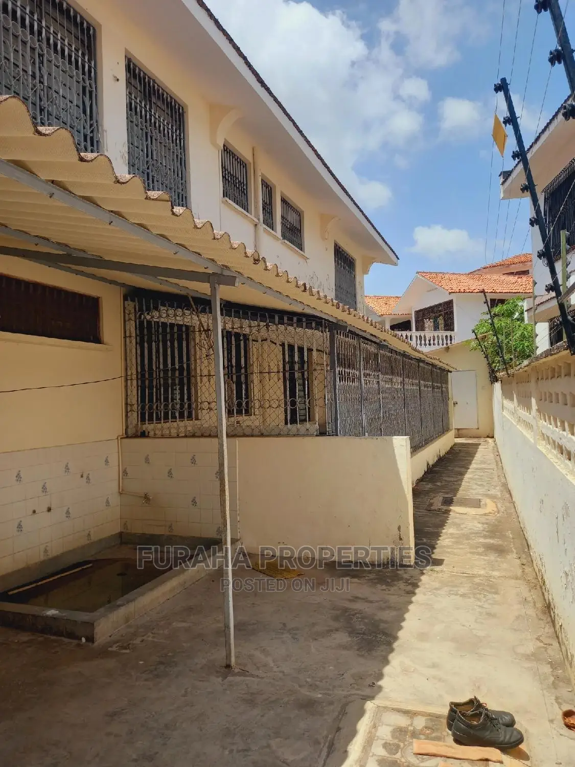 4-Bedroom Maisonette in Nyali - Ideal Family Home for Sale in Nyali
