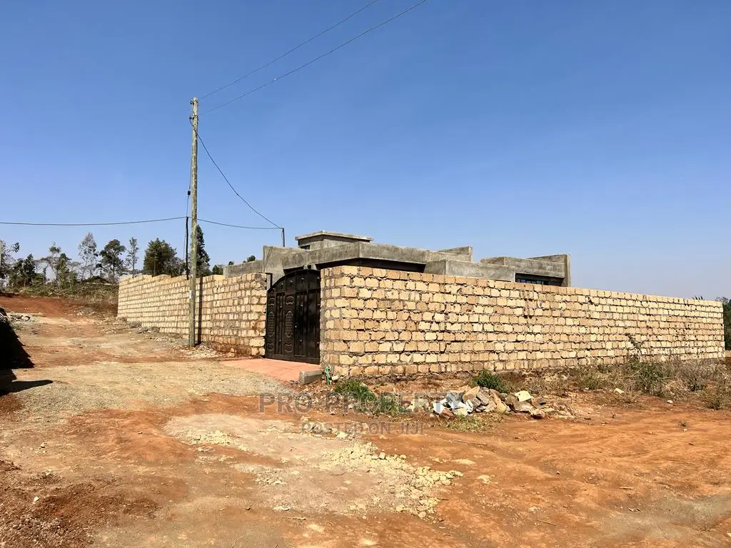 Spacious 50ft x 100ft Land Parcel in Kikuyu, Lusigetti - Seize the Opportunity! in Karai