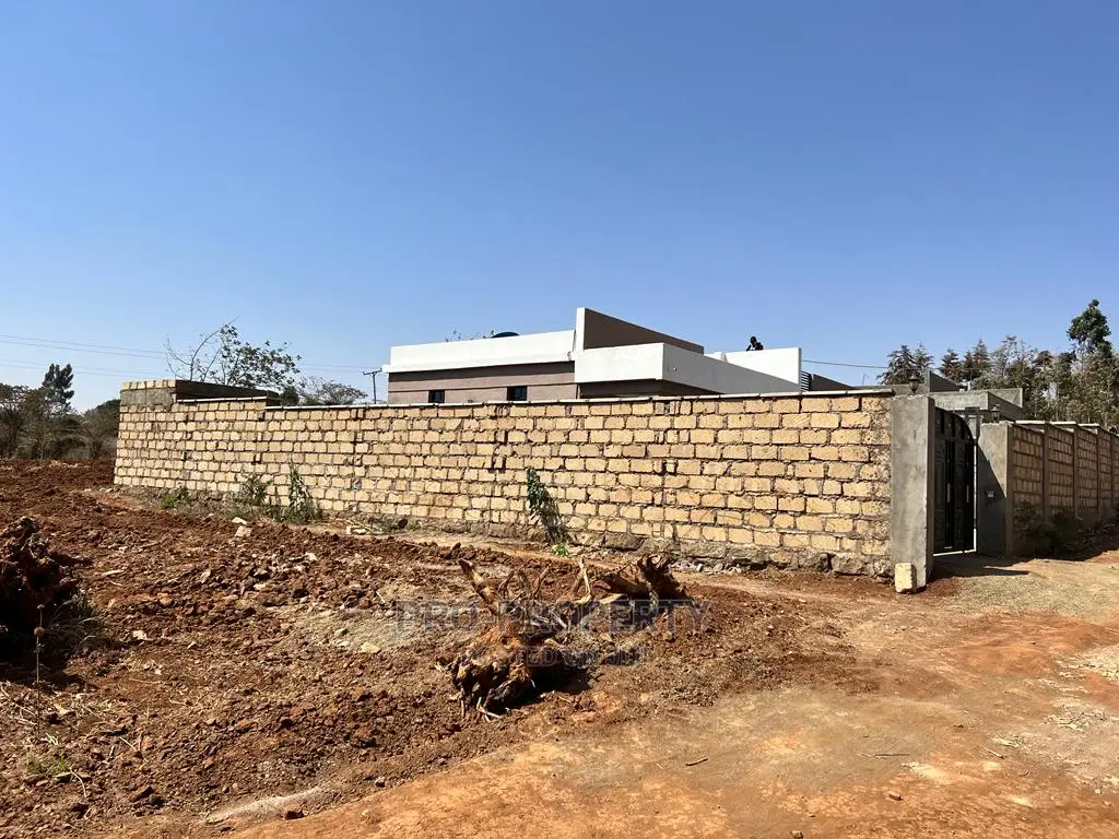 Spacious 50ft x 100ft Land Parcel in Kikuyu, Lusigetti - Seize the Opportunity! in Karai